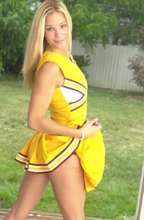 Raunchy babe Lana gets her