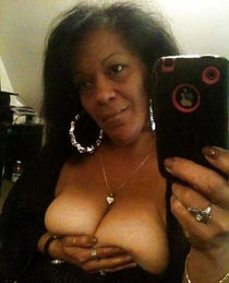 MAture Nurse handjob