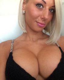 Ava Dalush Young British